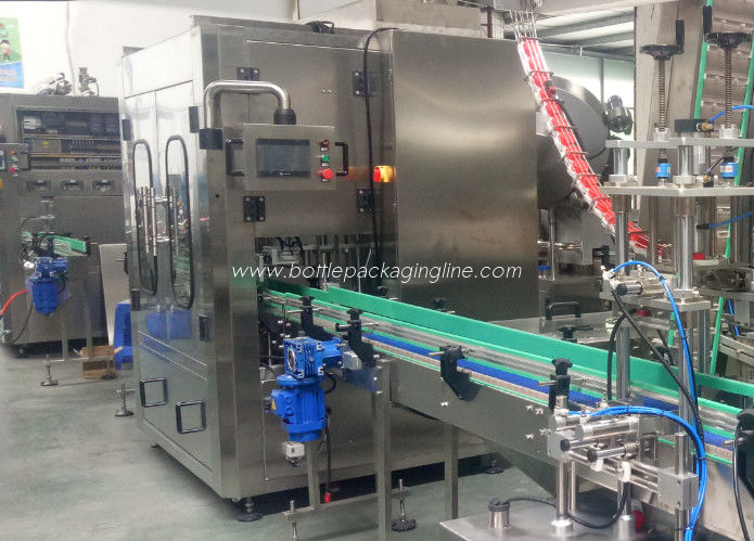 Reliable Safety Oil Volumetric Liquid Filling Machine Compact Structure